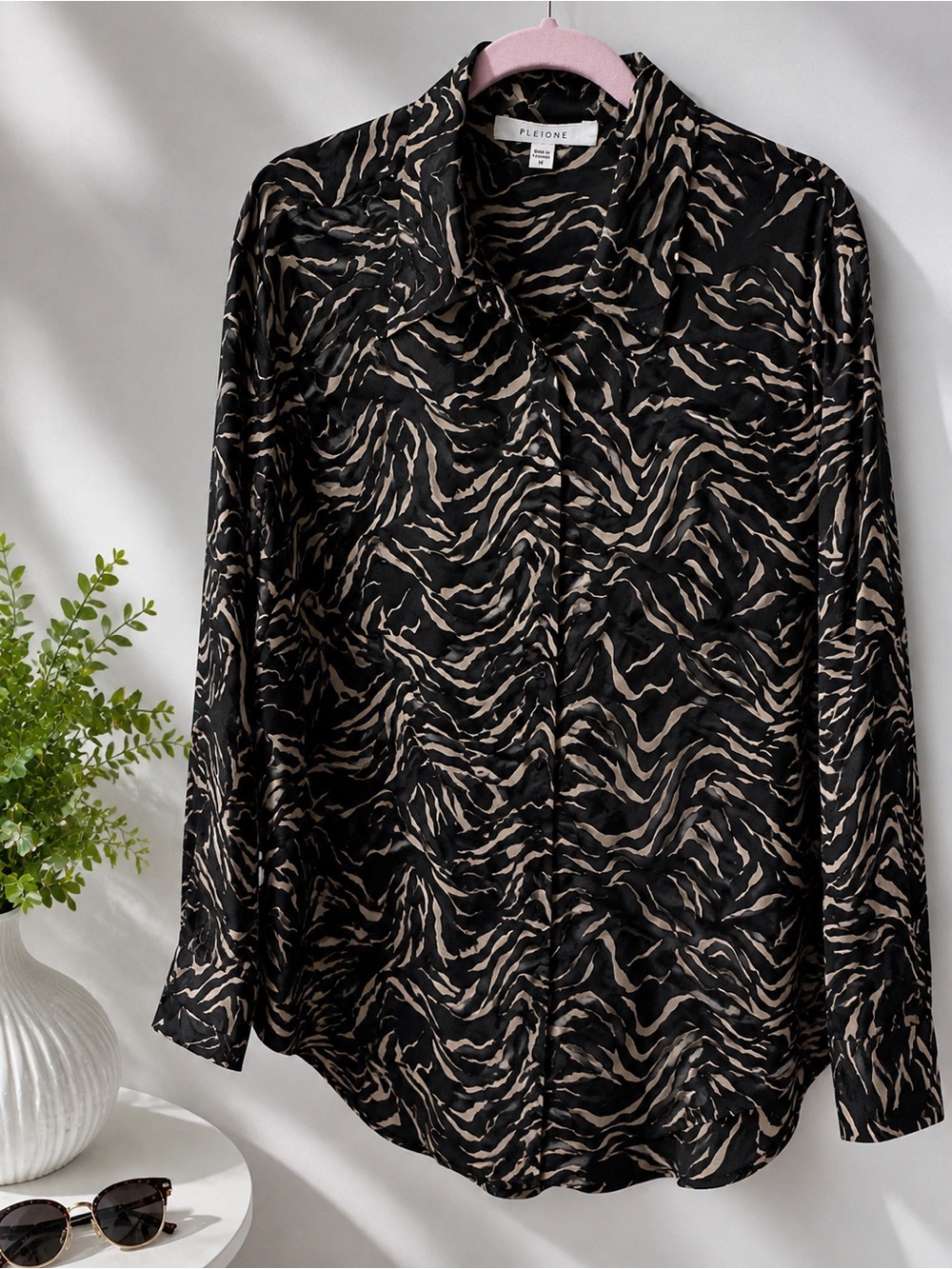 Pleione Women’s Medium Black Taupe Zebra Print Button Down Blouse Long Sleeve